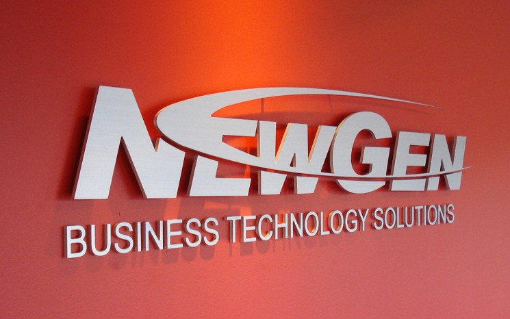 Polished aluminum 3D lettering pin mounted reception sign
