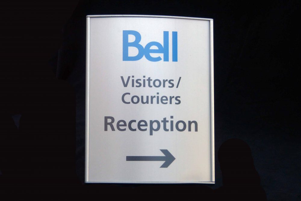 Changeable VSC8.5-11 Curved Notice Holder Directional BELL